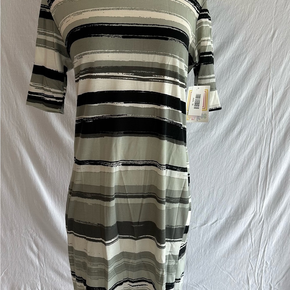 B & W Striped Julia LLR